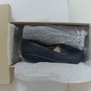 Clarks Navy Marine Ashland Bubble women's shoes New in Box